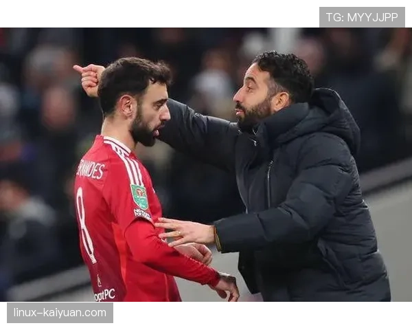 B费的角色演变：从前腰到自由核心的战术适配与能力重构