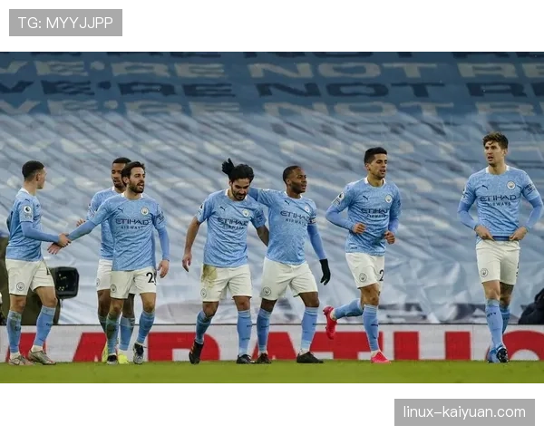 对阵曼城中场体系：内维斯的控场与远射表现